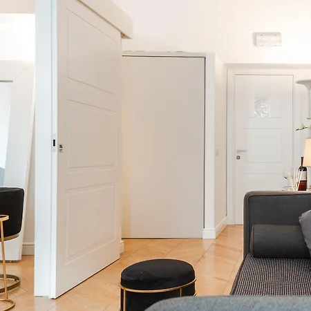 Ebl Luxury 4*