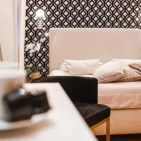 Ebl Luxury 2* Róma